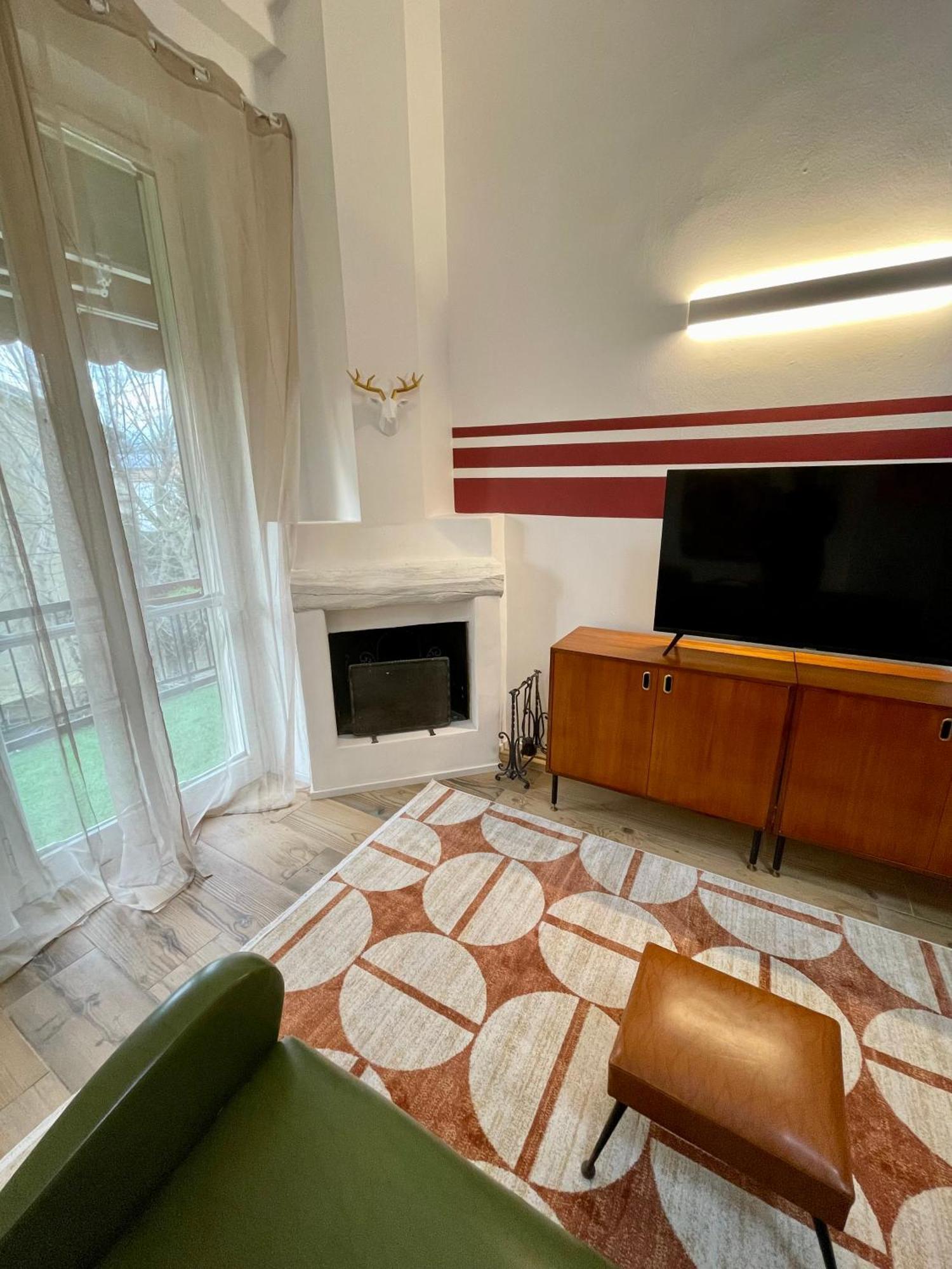 פאביה 149 Borgo Ticino Suite Attico Di Lusso Con Terrazzo E Parking Privato מראה חיצוני תמונה