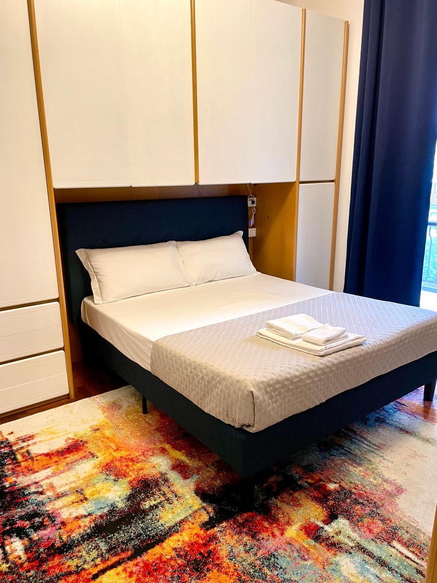 פאביה 149 Borgo Ticino Suite Attico Di Lusso Con Terrazzo E Parking Privato מראה חיצוני תמונה